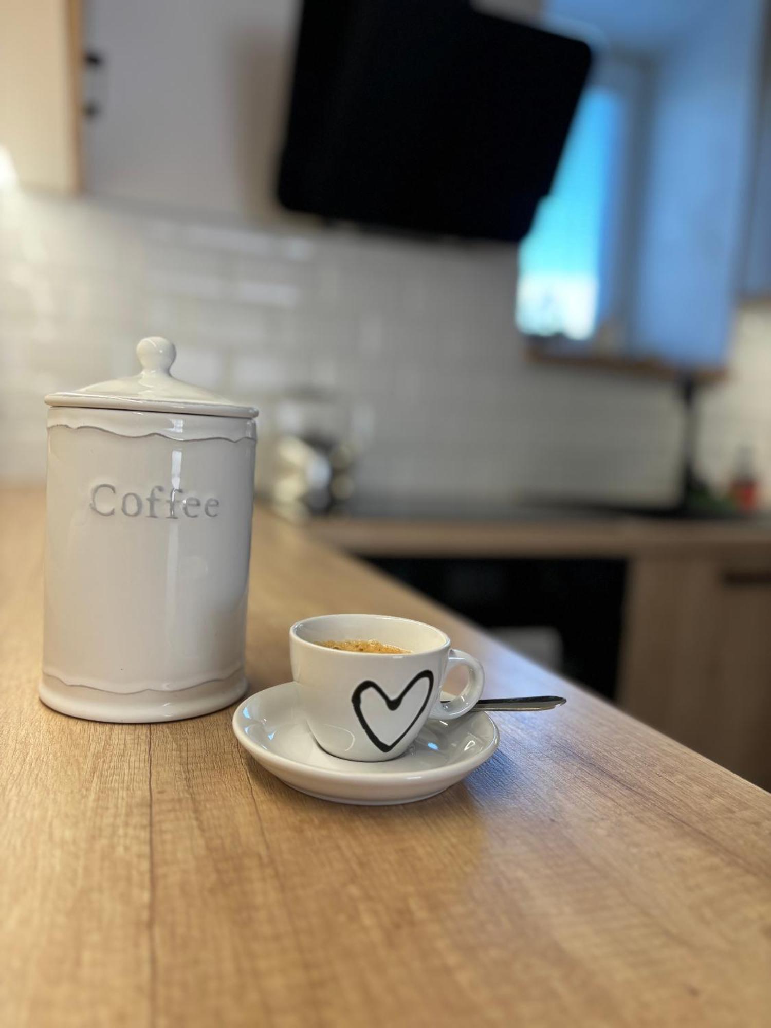 Apartman U Vcelina 齐德利纳河畔赫卢梅茨 外观 照片